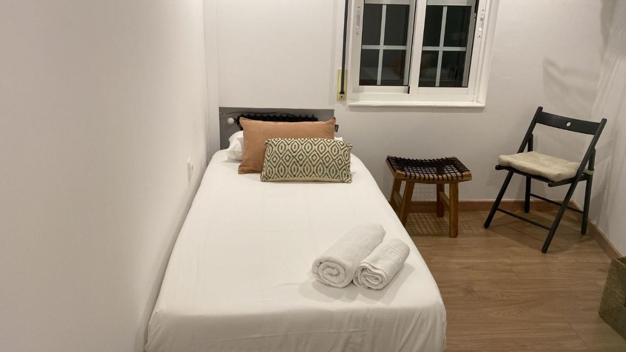Hostal Pension "Centro" Сантяго де Компостела Екстериор снимка